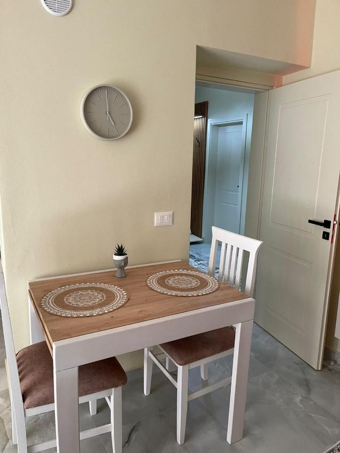 Downtown Deluxe Apartment Shkoder Exterior photo